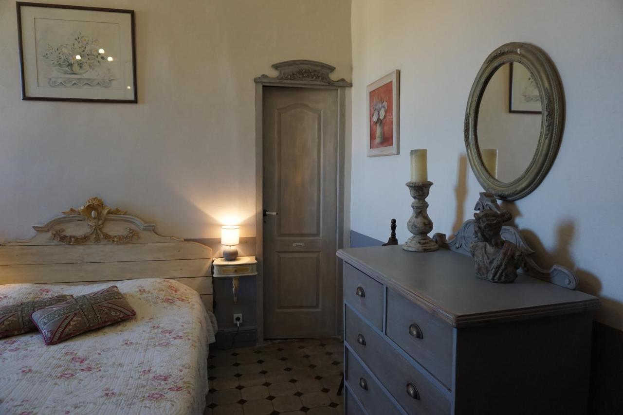 Les Deux Tours Bed and Breakfast Brignon Exteriör bild