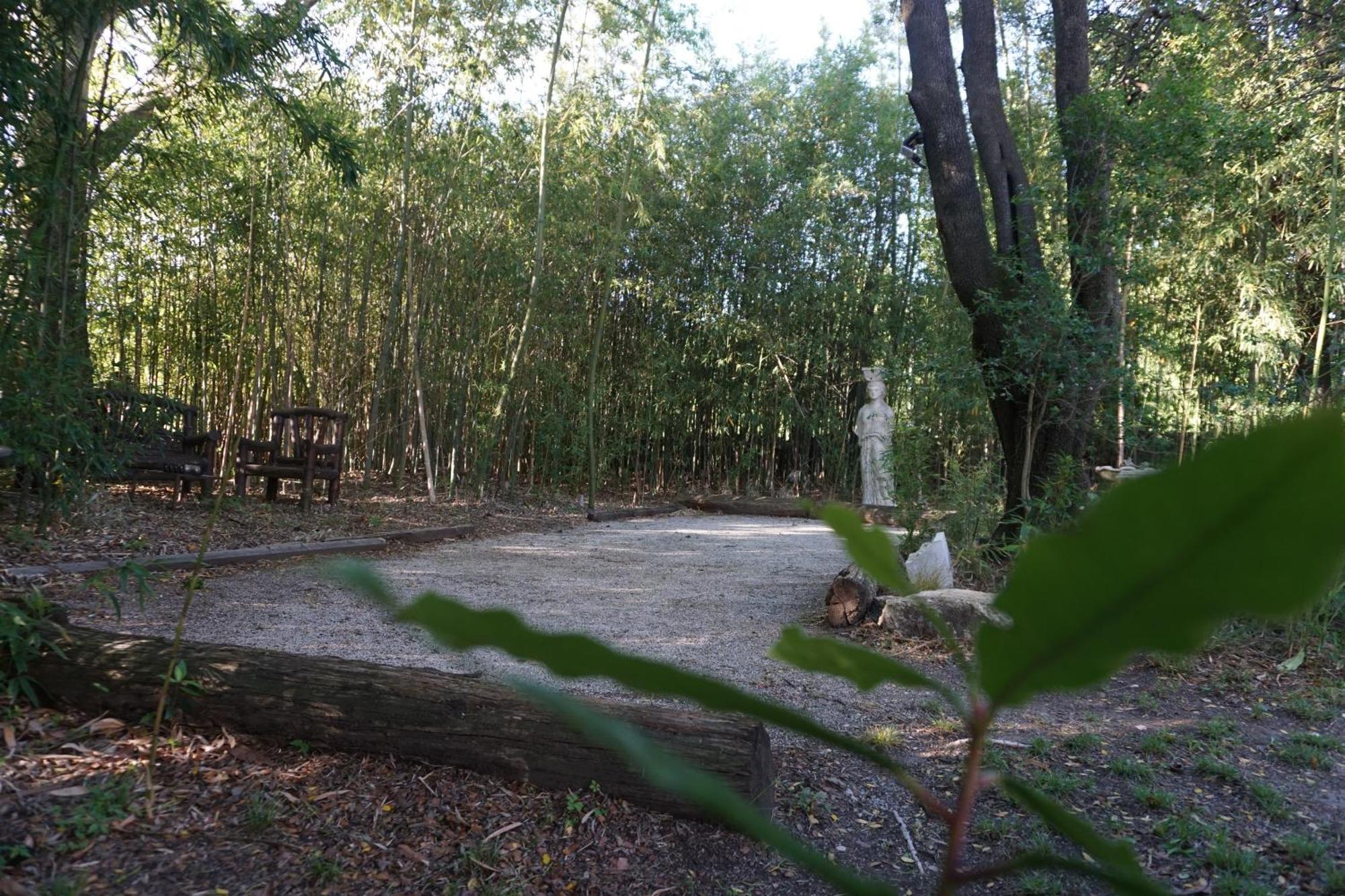 Les Deux Tours Bed and Breakfast Brignon Exteriör bild