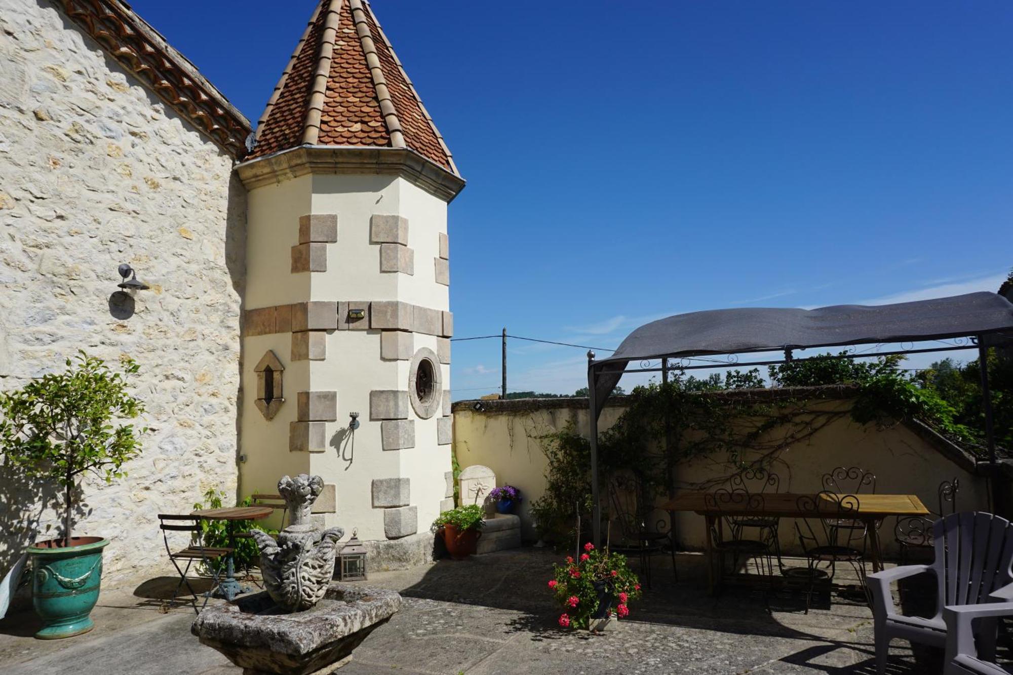 Les Deux Tours Bed and Breakfast Brignon Exteriör bild